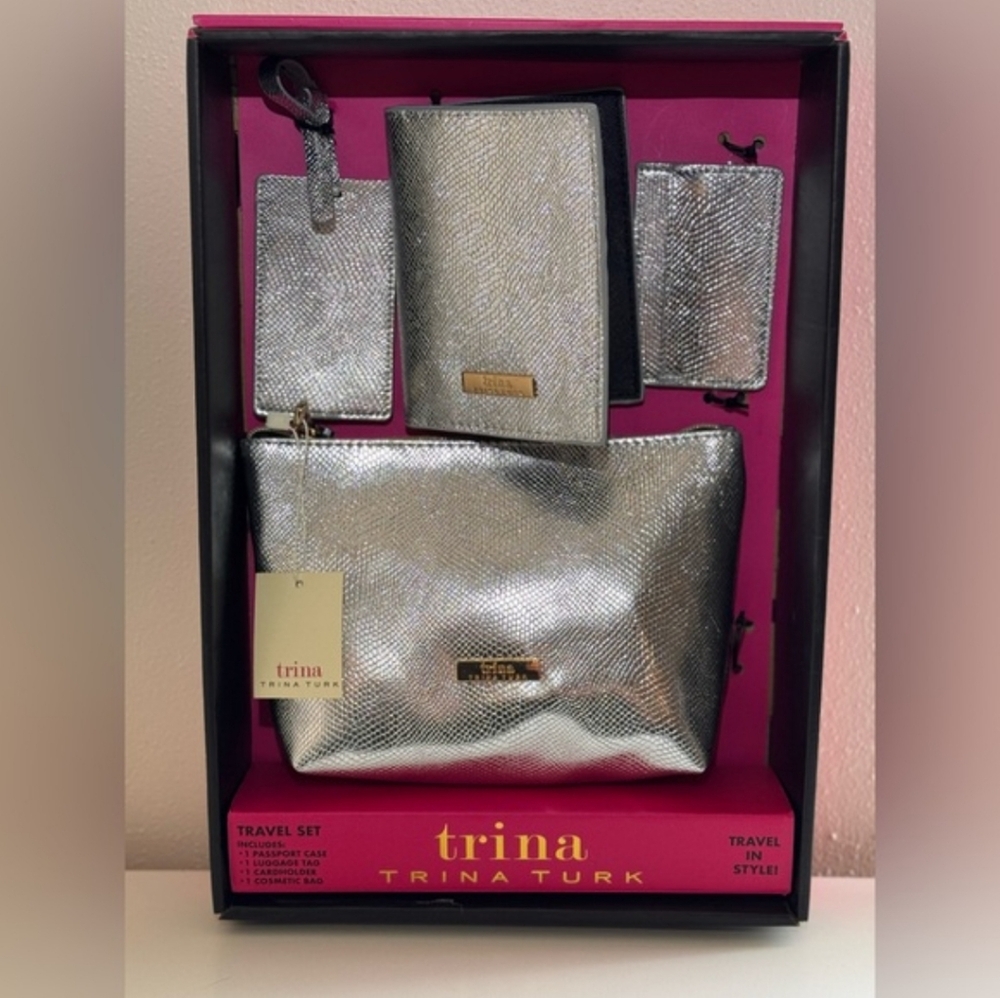 Women's Trina Turk 4pc. Silver Traveling Set